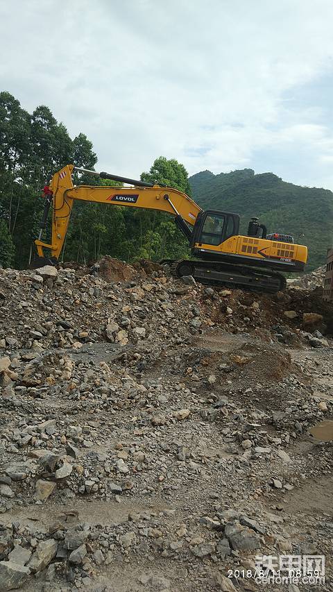 雷沃480E挖掘机1800小时体验