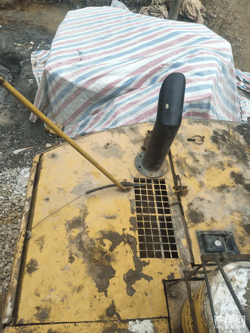360機(jī)的煙囪<img class="smiley" src="/img/smiley/new/tiejia3.gif">