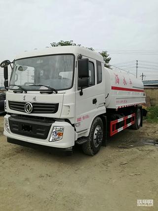 四川地区，出租洒水车：12方，15方，承接降尘，绿化养护