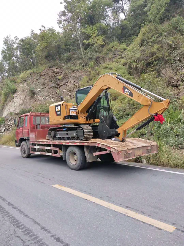 二把刀求挖機開