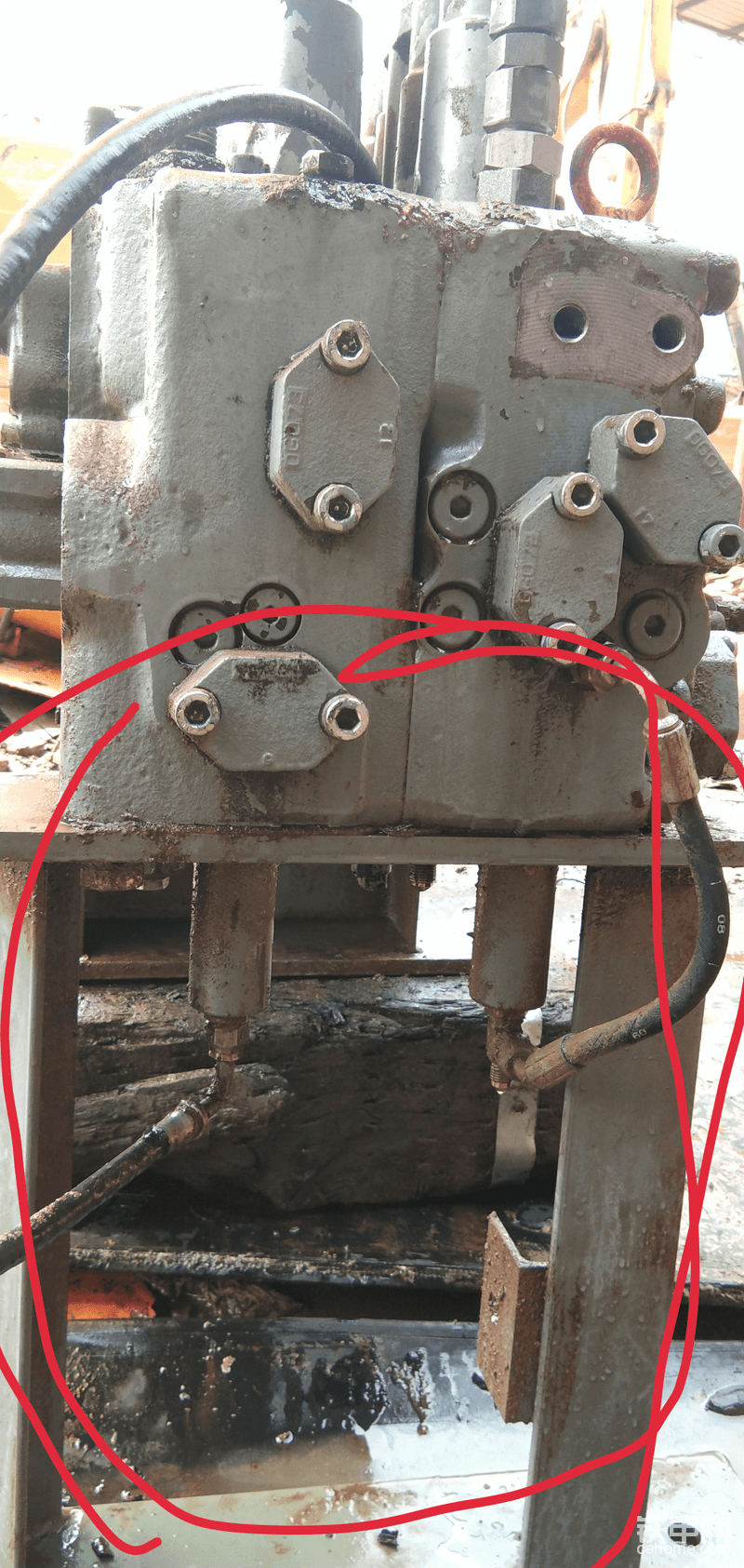另外支架也特别的容易脱焊 一定要看仔细哦 有脱焊的要补焊 不然震动很容易扯坏信号管