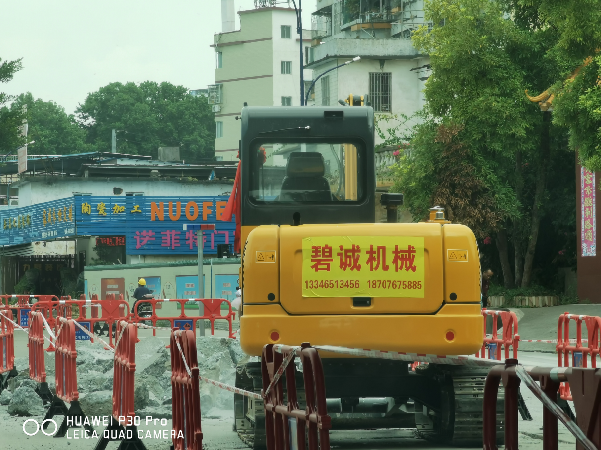 全新60機(jī)，帶炮帶小斗求活