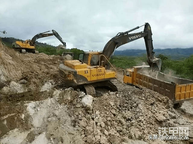 5、从前被工地抱怨或骂了一句，一定要骂回来见个高低；现在最多也只默默的忍着，怕他做工时弄点手脚回头坑的还是自己！