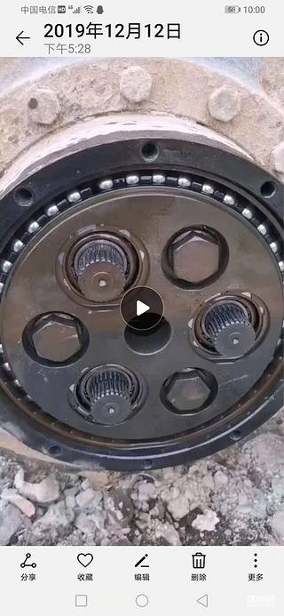 小松130-7行走怎么拆下來(lái)？漏齒輪油要更換油封