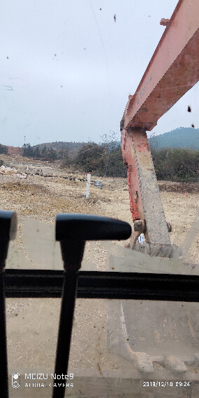 挖掘机老板谈谈工地钱好结吗