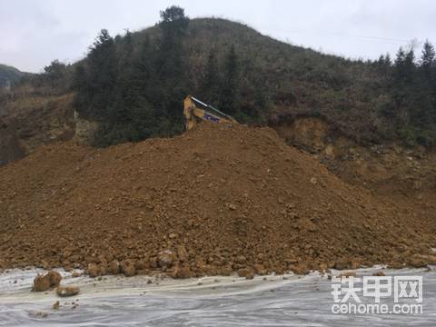 年初跟我老表去山上学习几天