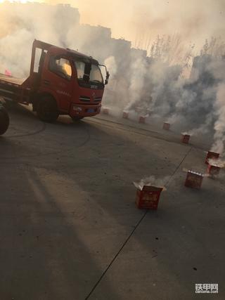 挖機(jī)拖車