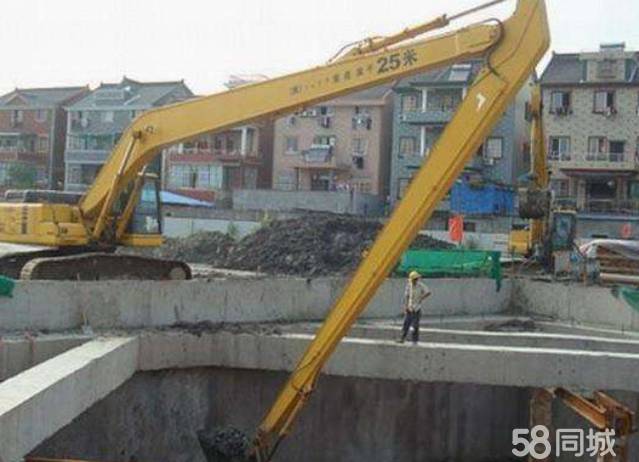 安徽地区加长臂出租伸缩臂出租和破碎。河道