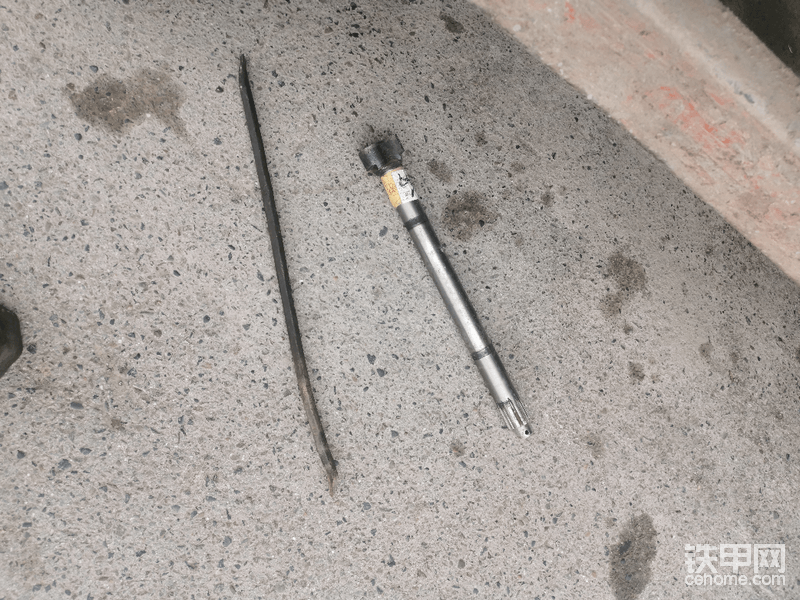 這個就是新款滾桿，剎車分泵的力就靠這個傳遞到剎車踢上，在傳遞到剎車鼓