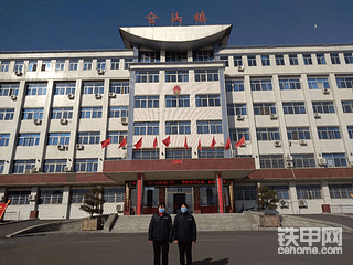 被困在家的25天，有人陆陆续续复工了，不是他们不担心。