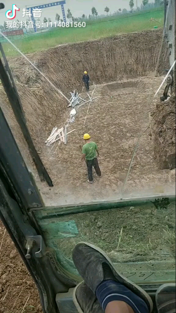 出色的挖掘机手！！！