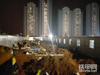 我是2月4日开着临工55到雷神山参与医院
