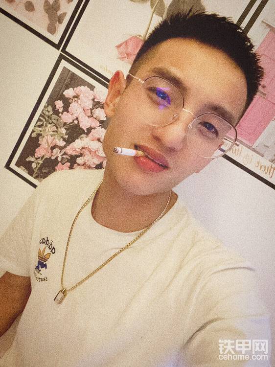 老朋友們，你們還記得我嗎。