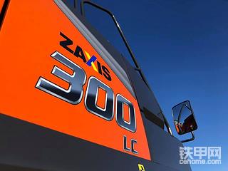 最新日立ZX300LC-7挖掘机在港口淮出口