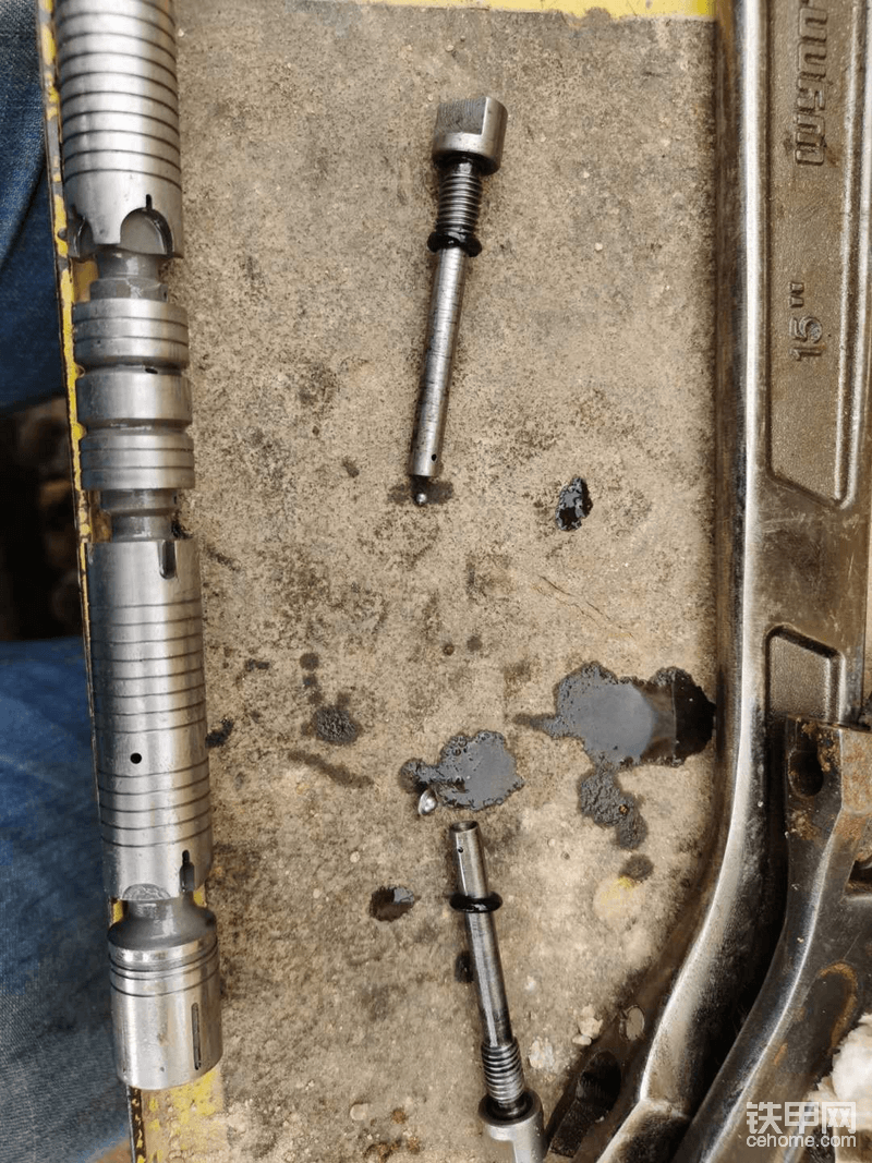 寻找小松120-6 挖掘机分配器阀杆(起大臂，下大臂)-帖子图片