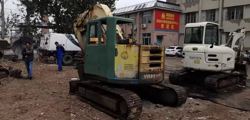 出售日本原裝進口的二手洋馬B7