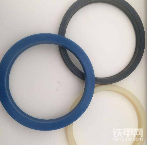 關(guān)于密封件的選擇、使用更換細(xì)節(jié)，小編先為大家總結(jié)到這里，希望能引起大家的重視。

另外因為密封件損壞導(dǎo)致的故障問題非常多，如果大家在工作過程中遇到類似情況，歡迎大家分享經(jīng)驗!??????

????????????
【聲明】
聲明：上述文章部分來源于網(wǎng)絡(luò)編輯轉(zhuǎn)載，轉(zhuǎn)載目的在于傳遞更多信息，如涉及作品內(nèi)容、版權(quán)和其它問題，請及時與我們聯(lián)系，我們將在第一時間釆取適當(dāng)措施，避免給雙方造成不必要的經(jīng)濟(jì)損失。