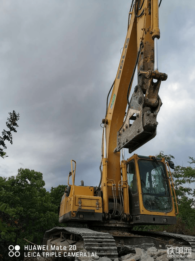 【購車經(jīng)過】選擇這個品牌是因為身邊的朋友介紹的，畢竟搞這玩意兒時間也不長也不是太懂所以就選擇它的