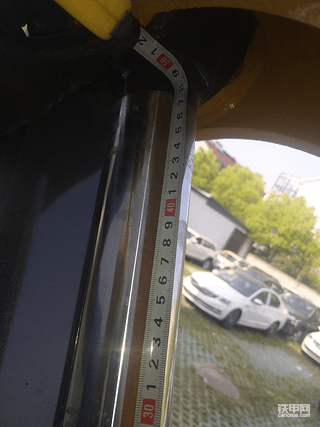 新挖掘机掉壁正常吗？