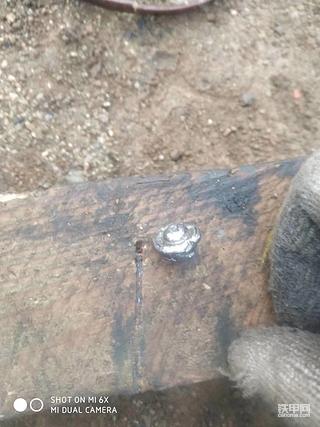 经典故障之一个螺丝