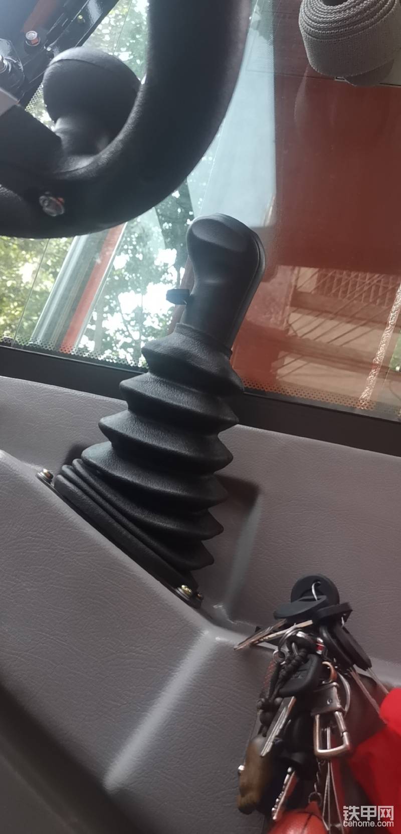 這個(gè)是高低速，美美噠不過(guò)倒車反轉(zhuǎn)向玩不懂熟練中