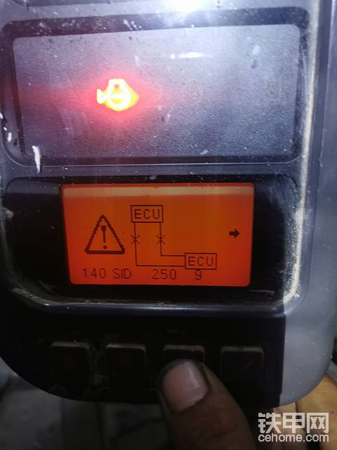 EC210改裝機自動油門用不了