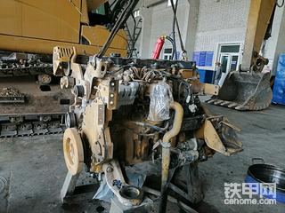 卡特彼勒C-9发动机机油压力过低检查。