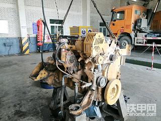 卡特彼勒C-9发动机机油压力过低检查。