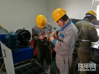液压油管压制技术学习培训。