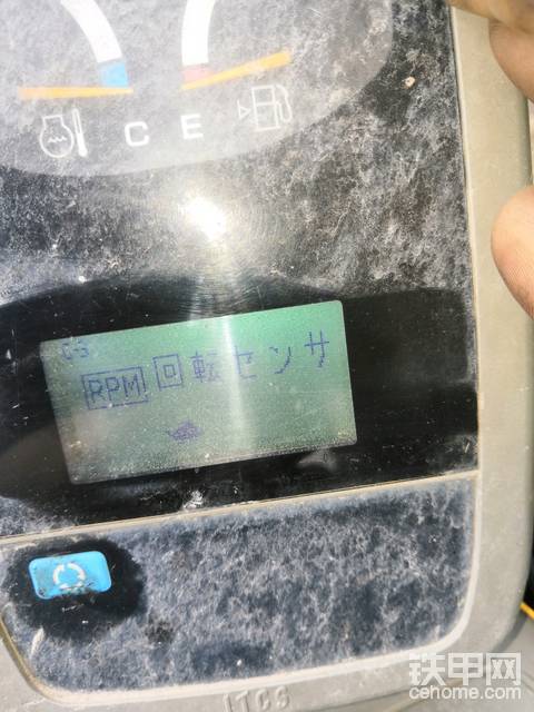 神鋼挖機這個報警代碼什么意思？