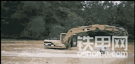 錯(cuò)覺八：
挖機(jī)司機(jī)：老板說再等幾天就把欠我的工錢結(jié)了，我可以相信他吧！
然而...
老板：發(fā)了工資這群兔崽子就跑了，先拖幾天再說！