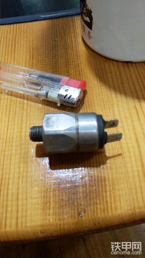 关于采埃孚变速箱油温，压力传感器问题