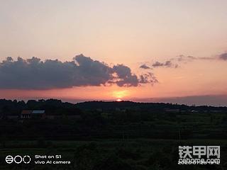 下班的路上拍的