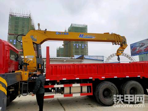 東風(fēng)商用K5后八輪徐工12噸M系隨車吊