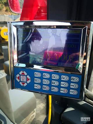 臨工50裝載機(jī)電子秤安裝完畢