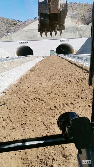 【铁甲日记第13天】献为祖国建设努力的工程机械的朋友们！
