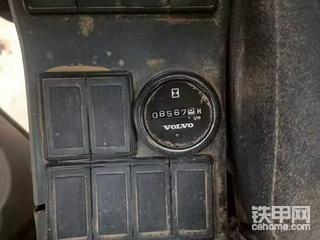 這個沃爾沃290是12年的嗎