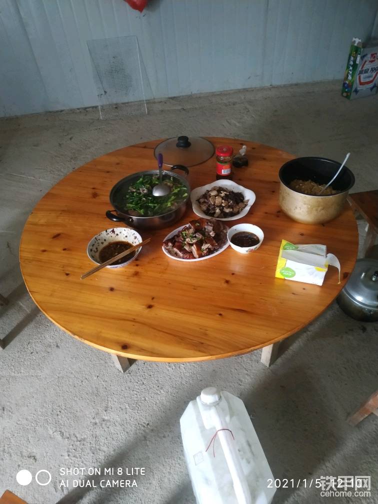 石场的伙食，挺不错的