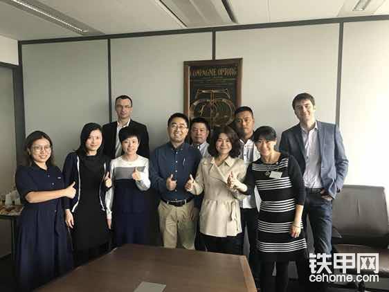 太非卡員工培訓(xùn)，有多位華人。
