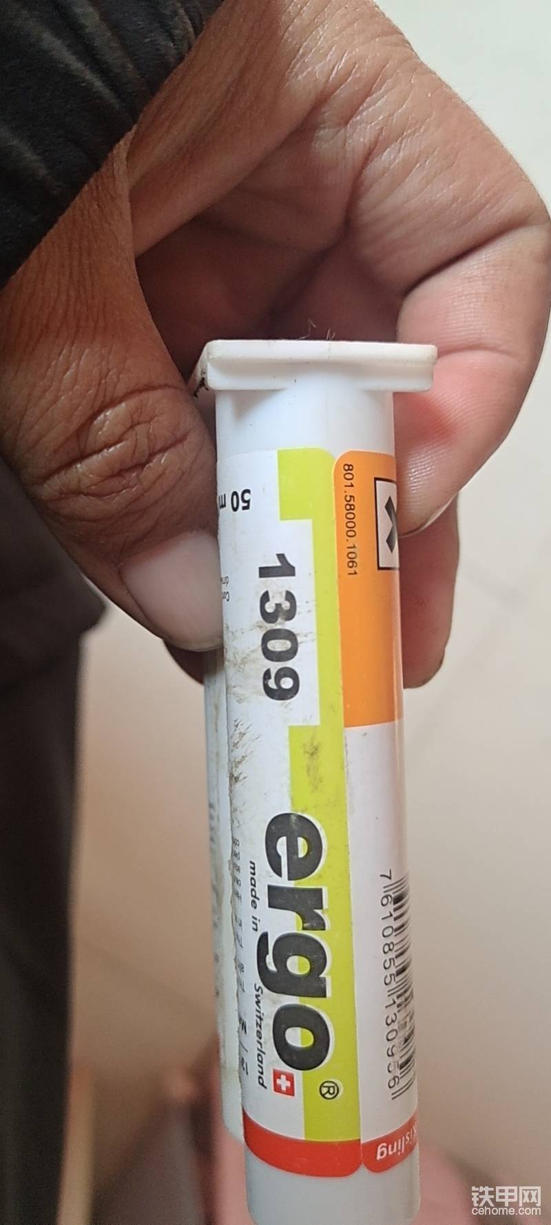 這個(gè)膠值得分享給大家，具體型號情大家淘寶查下，粘的東西不一樣，型號就不同，變化是數(shù)字。