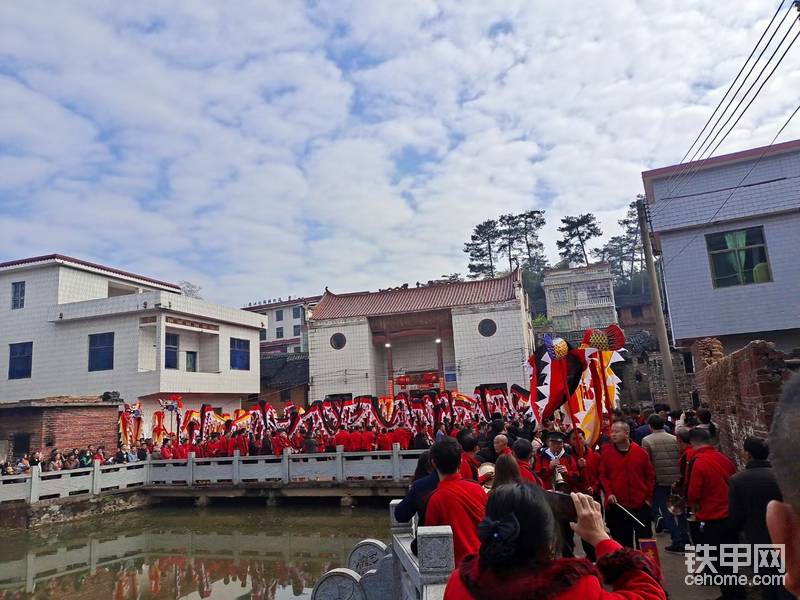 老家宗祠，龙门第、人生辈出。