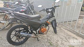 洋牌子摩托車(chē)