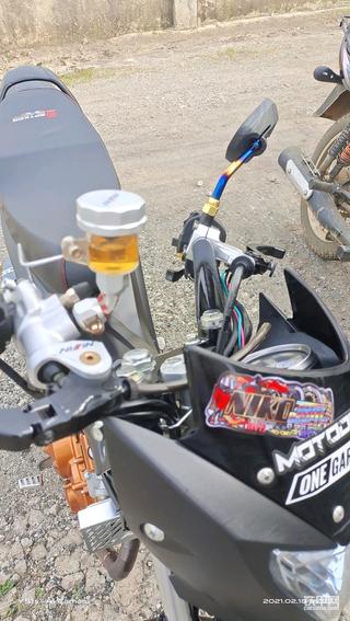 洋牌子摩托車(chē)