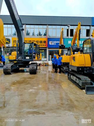 陕西汉中甲友聚会约翰迪尔试乘试驾