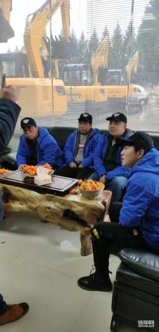 陕西汉中甲友聚会约翰迪尔试乘试驾