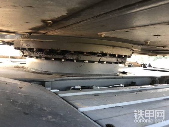 轉盤和堅固耐用的車架。