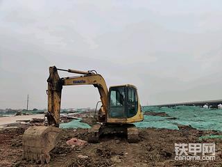 招聘小挖機駕駛員，月7500  包吃住，在江蘇省南京高淳