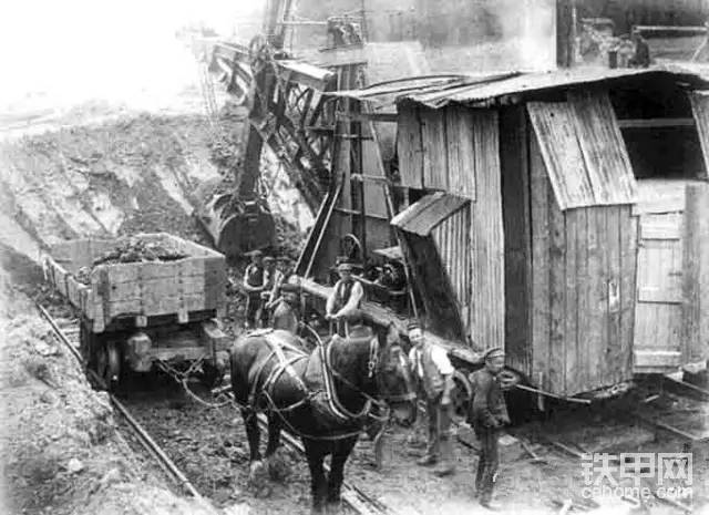 1887年英国拉斯顿蒸汽铲在曼彻斯特运河工程
