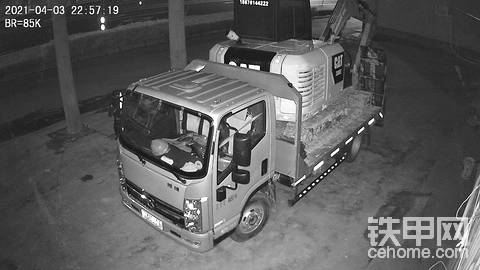小挖找個長工司機，車在淄博電話18678144222