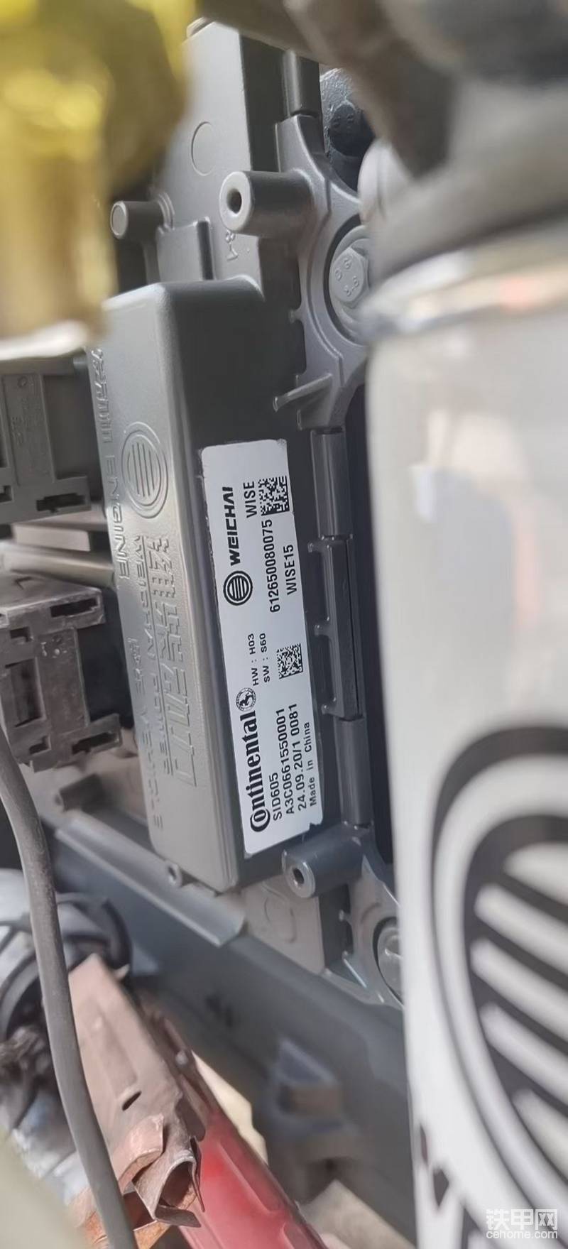 電腦版特寫，馬牌電腦版，因?yàn)槭荶F變速箱，所以用的是162kw/2200轉(zhuǎn)的程序！